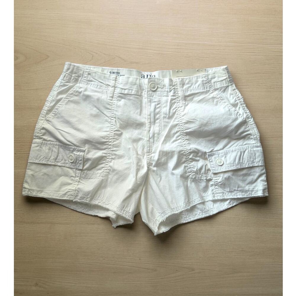 NWT a.n.a. White Cargo Shortie Shorts Size 2 Mid Rise Utility Pockets